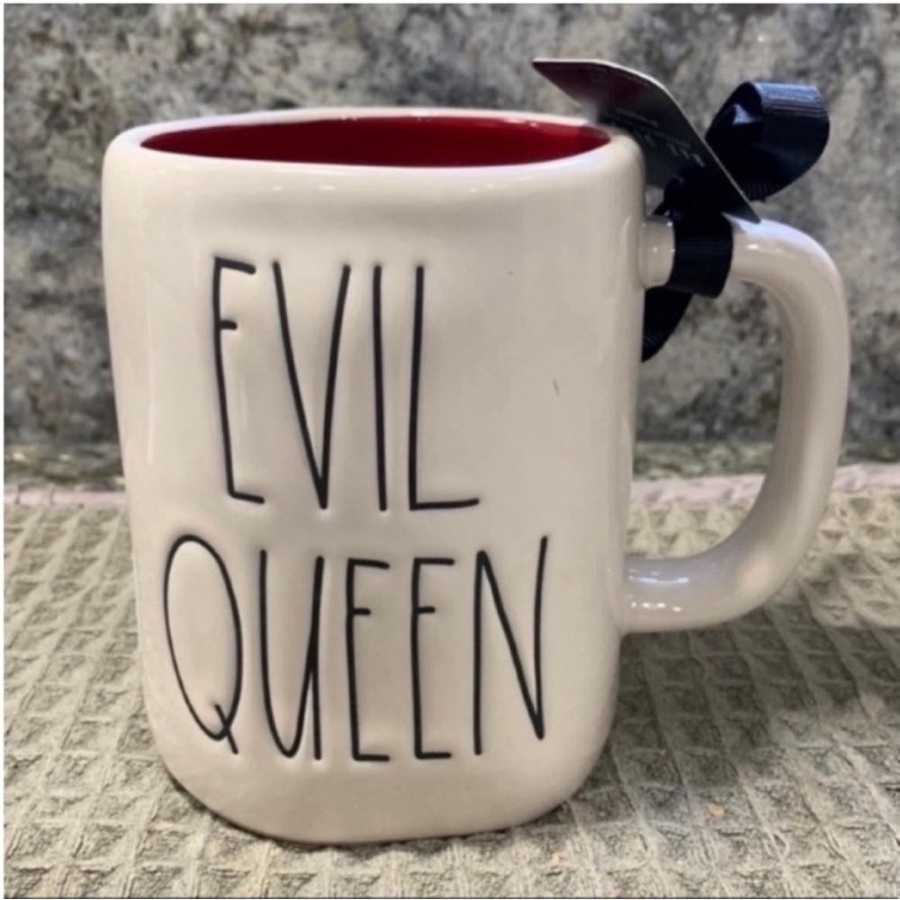 NWT Rae Dunn x Disney “EVIL QUEEN” Mug 16 oz Snow White